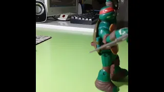 TMNT leonardo vs raphael (stop-motion animation)