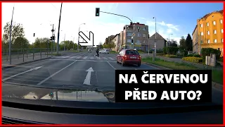 Salto přes řídítka na motorce, ťukanec od Rohlíku a karma pro Fabii - Mix 317.