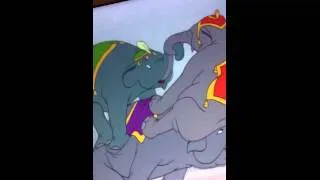 Dumbo Elefante Cornsoos el Español  Latino