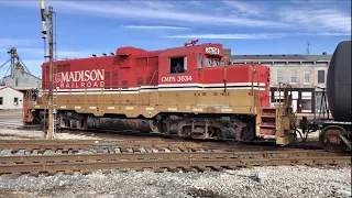 Unusual Railroad Diamond & Tilting Target Signal In Use!  Short Line Railroad Madison Railroad, Ind