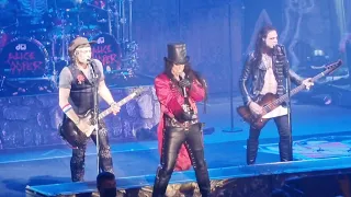 He's Back (The Man Behind The Mask) / Go To Hell / I'm Eighteen - Alice Cooper - Vilnius 13.06.2022