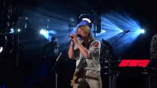 Keith Urban sings "Coming Home" live at CMA Fest