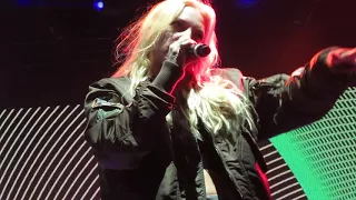 Skylar Grey - "Gangsta" (Live in Boston)