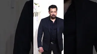 Salman Khan Entry at Aamir Khan’s Daughter Wedding Reception