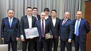 Vladimir Putin congratulated the team of Russia on hockey victory at the world Cup in 2016.