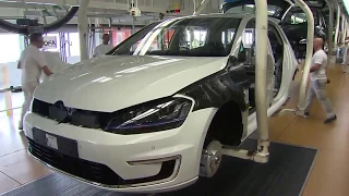 ТАК СОБИРАЮТ VOLKSWAGEN E-GOLF #1