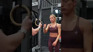 Wholesome gym girl moments
