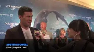 Dolphin Tale 2 Blue Carpet: Austin Stowell Interview with Wzra Tv