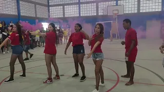 Escola Tereza Alves de Moura  - Gincana 2023 - Quem sabe... dança (Equipe Vermelha)