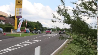 Mercedes-AMG GT S flyby [Lovely Sounds] (Tankstelle Aral Barweiler)