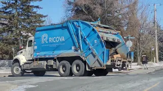 Peterbilt Ricova Chagnon garbage truck rl on recycling
