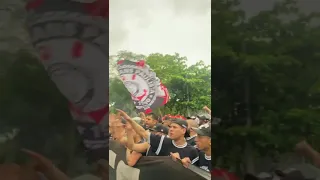 É A FIEL TORCIDA QUE VAI RETOMAR O CLUBE! Gaviões da Fiel em protesto no PSJ! #corinthians #timão