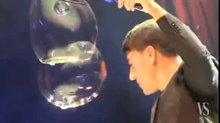 Шоу мыльных пузырей. Gazillion Bubble Show