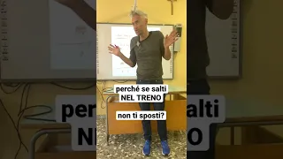 Perché quando salto nel treno cado nello stesso punto?  #shorts