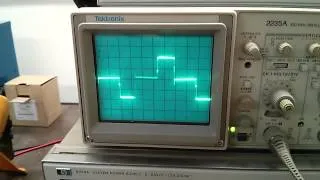 Belkin UPS Sine Wave Test With The Oscilloscope