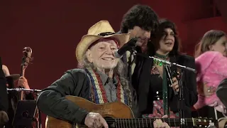 Willie Nelson & Family - On The Road Again / Will The Circle Be Unbroken (Willie Nelson 90)