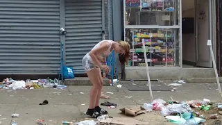 CRACOLANDIA NA PHILADELPHIA, ESTADOS UNIDOS. PESSOAS SE DROGANDO NO MEIO DA RUA.