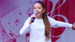 Бершавская Даша на фестивальном концерте "Музыка сердец 2018" Выбирай