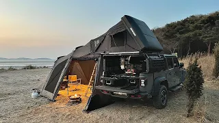 Relax camping on the beach with Jeep Gladiator 🏕️ [  Cozy, ikamper, Carcamping, Firepit ]