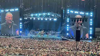 Bruce Springsteen falls on stage in song Ghosts & Prove It All Night ,Amsterdam 27-05’23