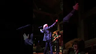 Peter Noone - There's a Kind of Hush at the Dosey Doe, Woodlands, TX on 03/02/2017