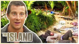 ABANDONED on a Pacific Island | The Island With Bear Grylls | S01 E01 | Thrill Zone