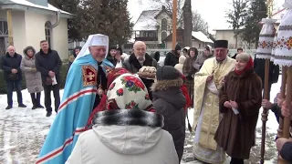 Архиєрейську Божественну Літургію очолив митрополит Володимир та освятив новий іконостас.