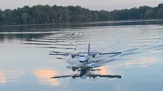 RC Twin Otter Water Takeoff