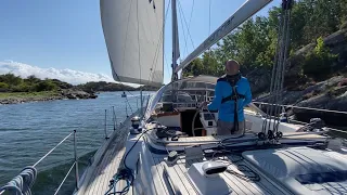 Hallberg-Rassy 43 sailing from Marstrand to Hönö