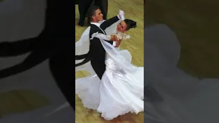 ♫ . "Белый танец"  - Ольга Вардашева & Людмила Невзгляд