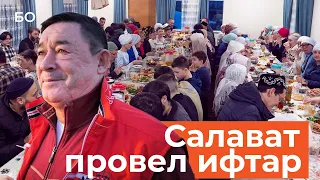 Певец Салават провел ифтар в мечети «Аль фатх» в Осиново