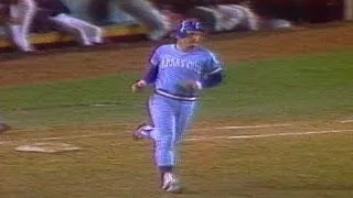 1980 ALCS Gm3: Brett hits a homer into the third deck