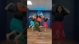 Vangathota malupu kada🙈 || Abhi || Sara dance and fitness studio Tirupati