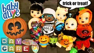 👶 Baby Alive Daycare! 🎃🕸 All the Babies play DRESS UP in costumes for Halloween show n' tell!