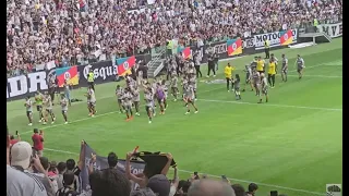 Nossa Arena MRV - VOLTA NO GRAMADO...JOGADORES AGRADECEM.