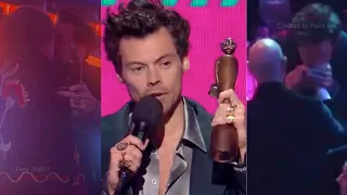 Harry Styles Thanks 1D, Kisses Lewis Capladi, Stanley Tucci At BRITs