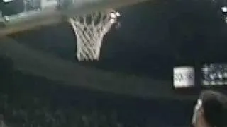 Michael Jordan miraculous layup vs Miami Heat - NBA Regular Season 1996/1997