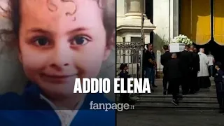 Funerali Elena del Pozzo, l'arrivo della bara per l'ultimo addio alla bimba uccisa dalla mamma