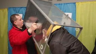 Зять прочистил Теще дымоход, пока Жена голосовала на выборах в Украине 2024.