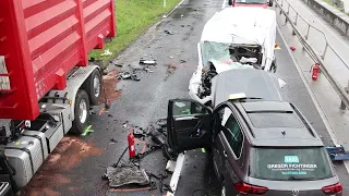 News-Clip: Tödlicher Verkehrsunfall – zwei Fahrzeuge und ein LKW kollidierten auf der B3