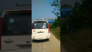 Railway crossing🛤️||Train🚅 passing through the roads 🛣️