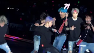 Can you spot these stage accidents at first glance? | watch how Taehyung deals with them!