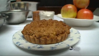 Apple Pie | INSOMNIAC KITCHEN (Episode 16)