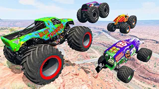 Monster Jam Monster Trucks Crashes, Jumps, Freestyle, Backflips and Rollovers Compilation [BNG]
