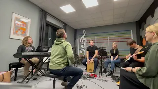 Hymn WOŚP w wykonaniu pracowników i instruktorów OKiS - #30FinalWOSP