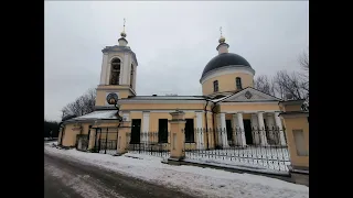 Храм Живоначальной Троицы на Воробьёвых горах.