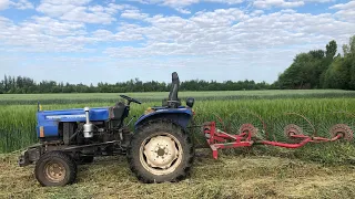 Трактор в строю! Валкуємо люцерну грабалкою сонечко на 4 колеса. Донгфенг в роботі