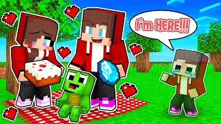 JJ's Family Adopted BABY MIKEY and KICKED BABY JJ - Minecraft Animation / Maizen