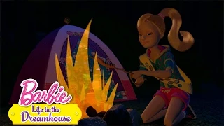 Vamos acampar de verdade | Barbie Life In The Dreamhouse | Desenho da Barbie Em Português