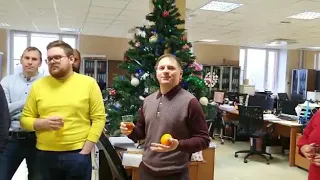 Олег Гришин поздравляет  сотрудников "МигКредит" с Новым годом!